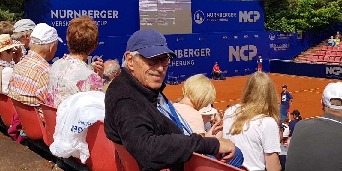  Turnierarzt_beim_Internationalen_WTA-Frauentennisturnier_in_Nuernberg__19.-26.5.2018_..jpg