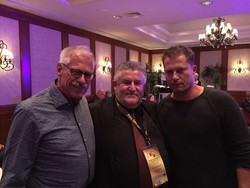 Bei der Mitgliederversammlung des Bundes Deutscher Berufsboxer am 19.3.16 auf Mallorca traf Dr. Güßbacher auch die Boxkultfigur Ebby Thust und Til Schweiger.